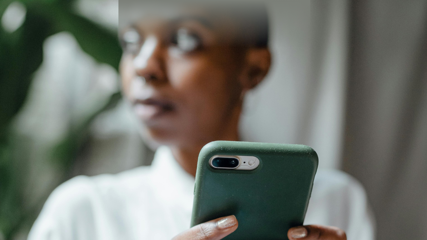 Vrai ou Faux ?  Un salarié licencié pour faute simple peut être privé de son préavis et de son indemnité de licenciement.